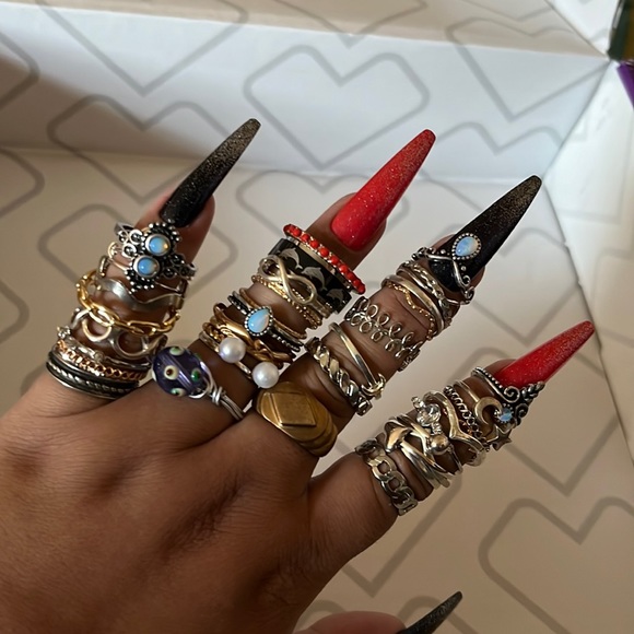 MYSTERY CUTE RING BUNDLE - Picture 1 of 1